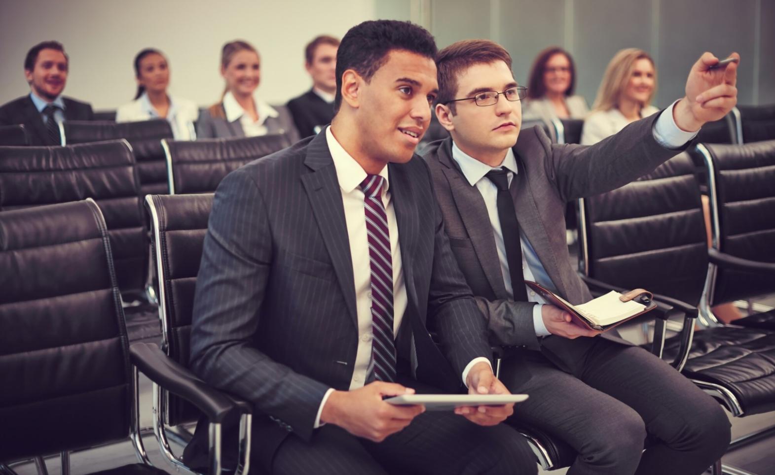 Oficinas de trivonacelta en A Coruña con ambiente de aprendizaje financiero
